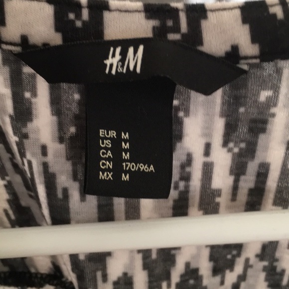 Top - Picture 2 of 3